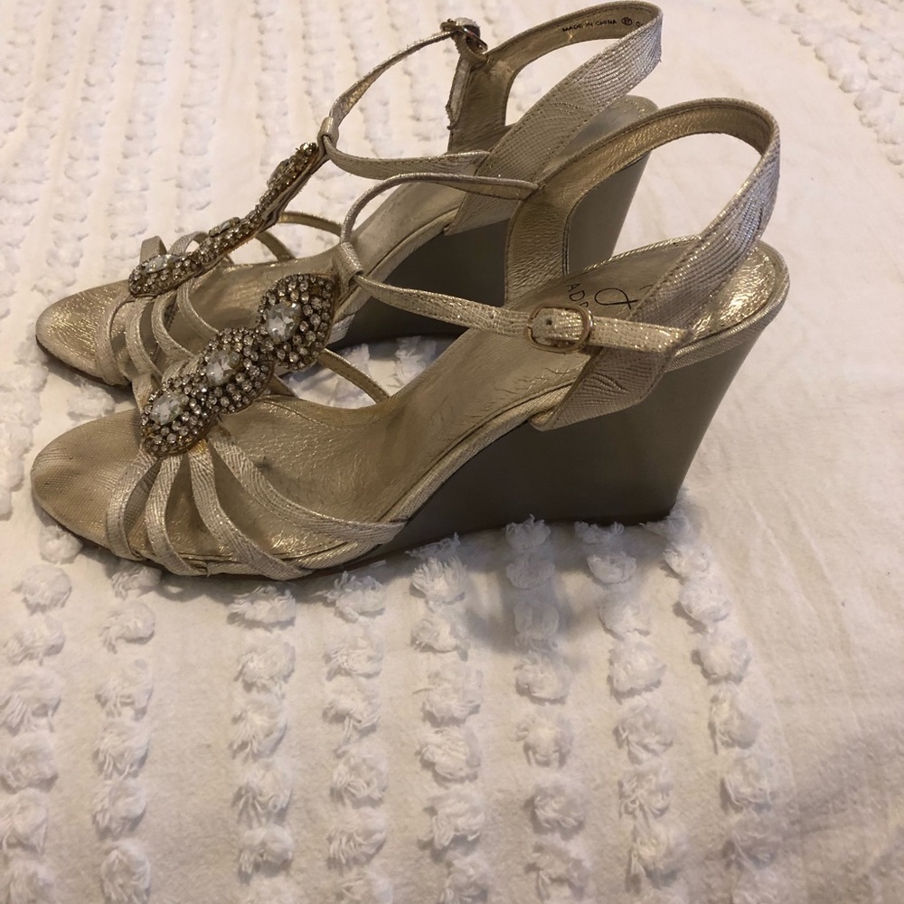 Badgely Mischka wedges